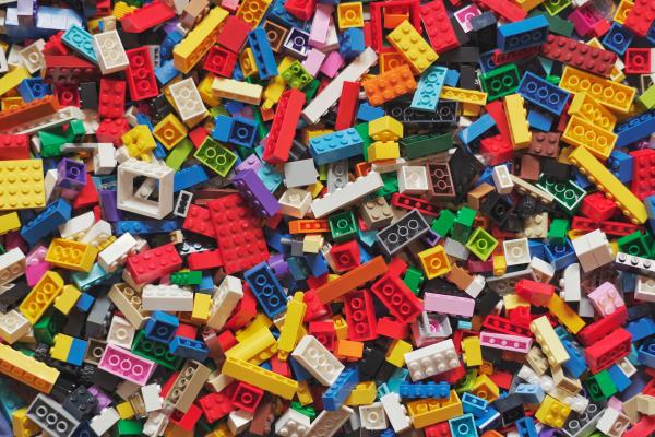 Image for event: Kids: Build with Lego